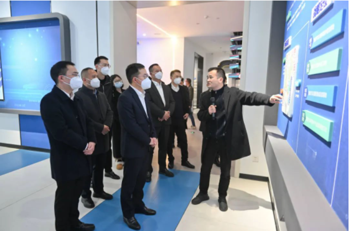 李堅(jiān)赴塘下開(kāi)展“大走訪大調(diào)研大服務(wù)大解題”活動(dòng)：增強(qiáng)“闖”的勁頭“拼”的精神“創(chuàng)”的勇氣 奮力打造“智造商都·共富塘下”